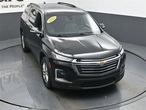 Used 2023 Chevrolet Traverse LT image 47