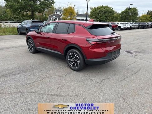 New 2025 Chevrolet Equinox EV LT w/ Comfort Package image 3