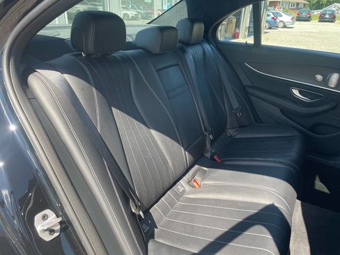 Used 2023 Mercedes-Benz E 350 4MATIC Sedan image 19