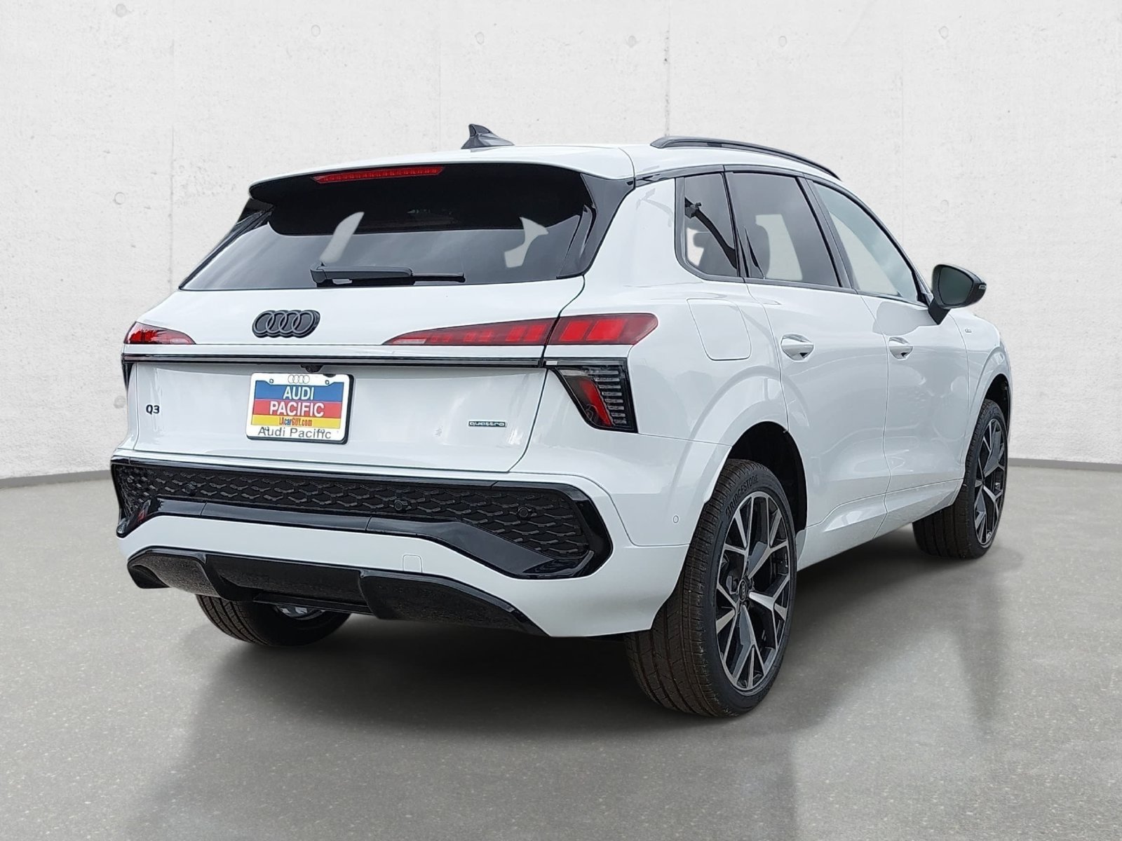New 2026 Audi Q3 quattro 2.0T AWD/4WD image 5