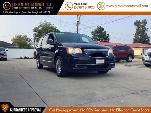 Used 2015 Chrysler Town & Country Touring-L w/ Driver Convenience Group FWD image 1