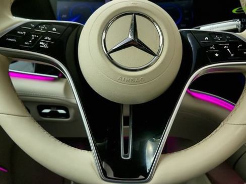 Used 2023 Mercedes-Benz EQS 580 4MATIC Sedan image 59