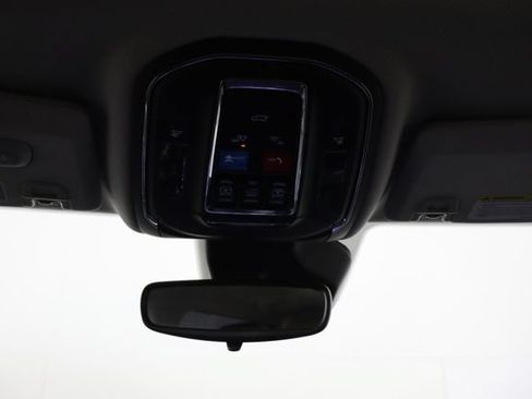 Used 2023 Jeep Grand Cherokee L Limited AWD/4WD image 29