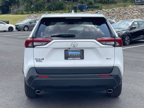 Used 2024 Toyota RAV4 XLE FWD image 4