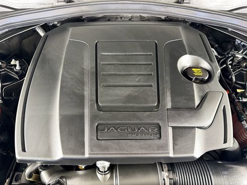 Certified 2022 Jaguar F-PACE S AWD/4WD image 27