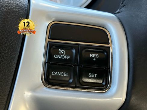 Used 2014 Chrysler 300 image 77