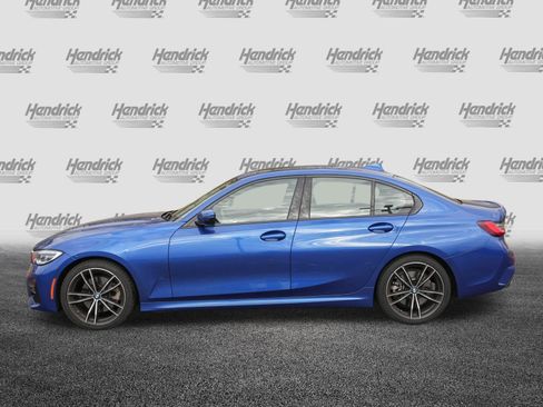 Certified 2022 BMW 330i Sedan w/ M Sport Package image 6
