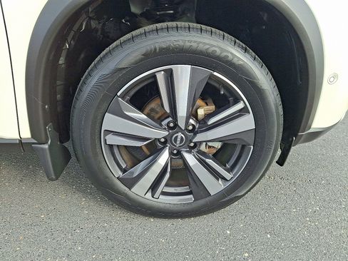 Used 2023 Nissan Rogue Platinum w/ Platinum Premium Package image 8