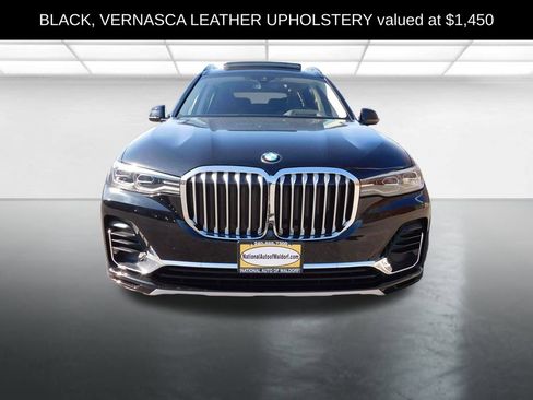 Used 2022 BMW X7 xDrive40i w/ Premium Package image 3