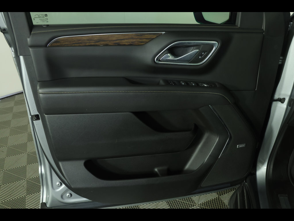Used 2023 Chevrolet Tahoe Premier AWD/4WD image 26