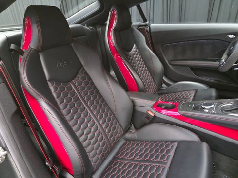 Used 2019 Audi TT RS image 33