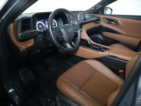 Certified 2025 Toyota Crown Signia AWD/4WD image 18