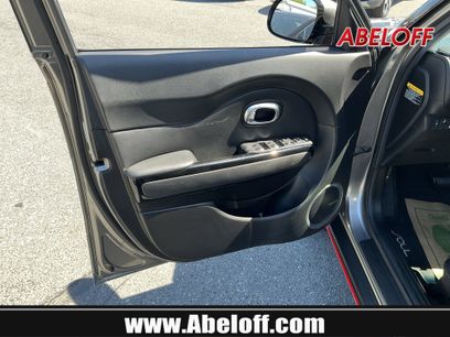 Used 2018 Kia Soul ! w/ Tech Package