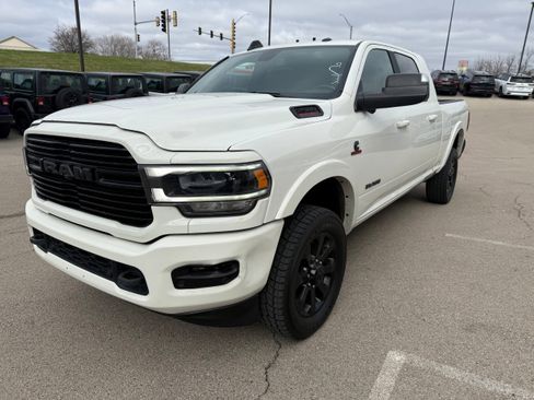 Used 2022 RAM 2500 Laramie w/ Night Edition AWD/4WD image 3
