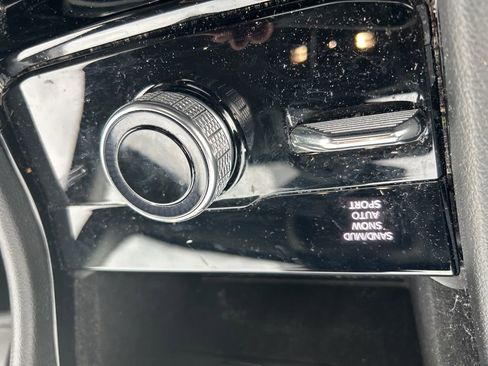 Certified 2022 Jeep Grand Cherokee L Limited image 9