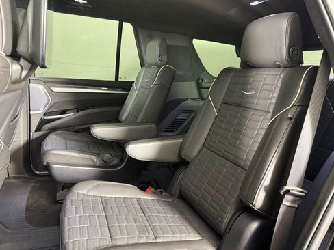 Used 2025 Cadillac Escalade V w/ LPO, ONYX Package AWD/4WD image 22