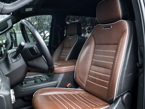 Used 2024 GMC Sierra 3500 Denali Ultimate image 7