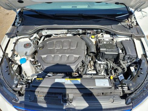 Used 2025 Volkswagen Golf w/ Euro Style Package AWD/4WD image 9