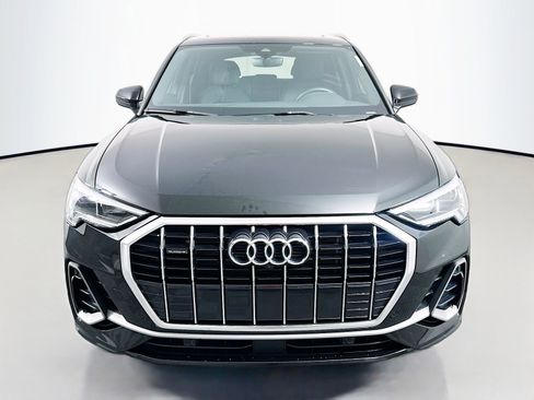 Used 2022 Audi Q3 2.0T Premium Plus w/ Premium Plus Package AWD/4WD image 2