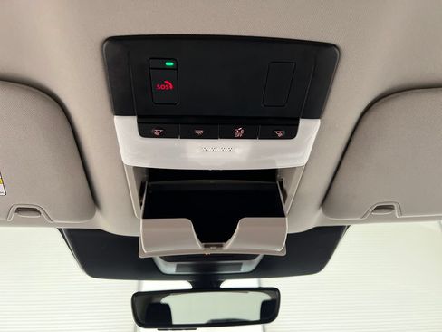 Used 2025 Nissan Pathfinder SL FWD image 71