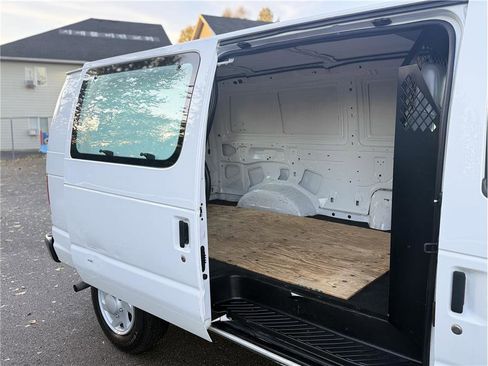 Used 2014 Ford E-150 and Econoline 150 Commercial w/ Commercial Cargo Van Package image 19