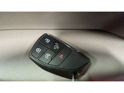 Used 2025 Chevrolet Silverado 1500 LTZ image 19