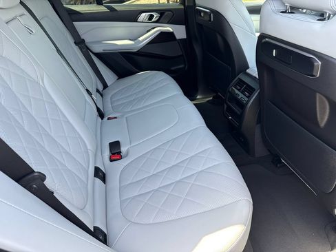 Used 2024 BMW X5 sDrive40i w/ Premium Package RWD image 16