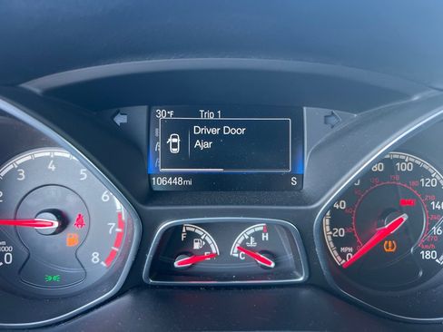 Used 2017 Ford Focus ST w/ Equipment Group 402A image 28