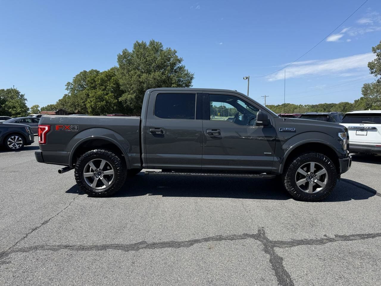 Used 2017 Ford F150 XLT w/ Equipment Group 302A Luxury AWD/4WD image 7
