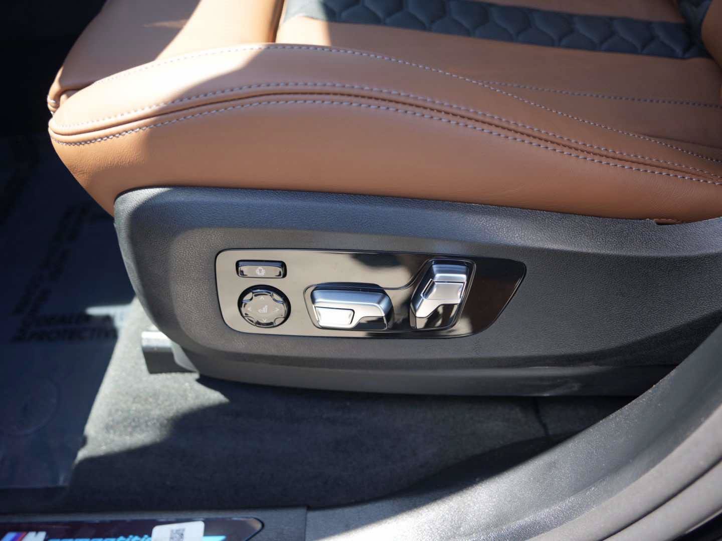 New 2026 BMW X5 M Competition w/ Executive Package AWD/4WD image 19
