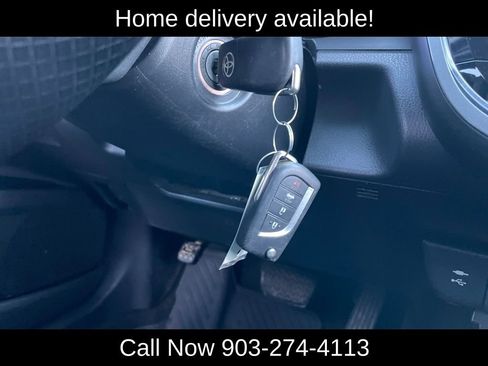 Used 2019 Toyota Camry LE image 29