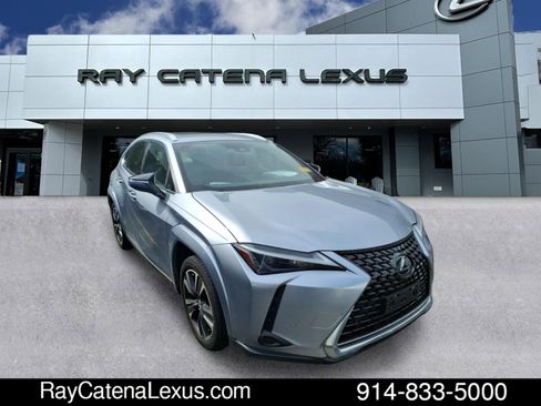 Used 2024 Lexus UX 250h AWD w/ Premium Package image 2