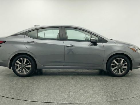 Used 2025 Nissan Versa SV FWD image 11