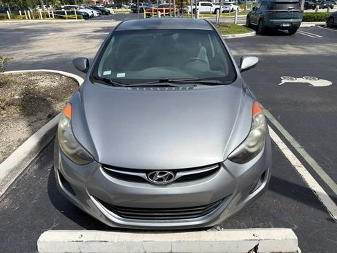 Used 2012 Hyundai Elantra GLS FWD image 6