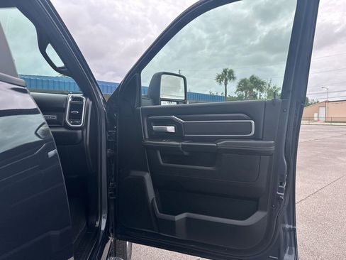 Used 2026 RAM 2500 Big Horn AWD/4WD image 17