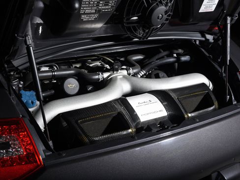 Used 2011 Porsche 911 Turbo S AWD/4WD image 18