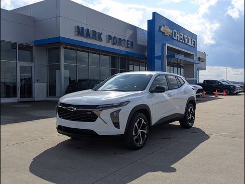 New 2026 Chevrolet Trax RS image 1