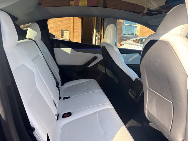 Used 2026 Tesla Model Y Long Range AWD/4WD image 22