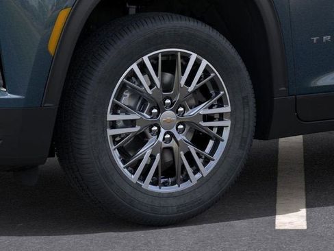 New 2026 Chevrolet Traverse LT w/ Driver Confidence Package image 9