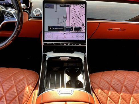 Used 2023 Mercedes-Benz S 580 S 580 image 24