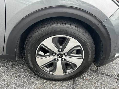Used 2017 Kia Niro LX image 15
