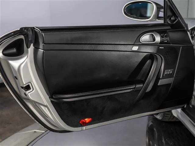 Used 2005 Porsche 911 Carrera S RWD image 28