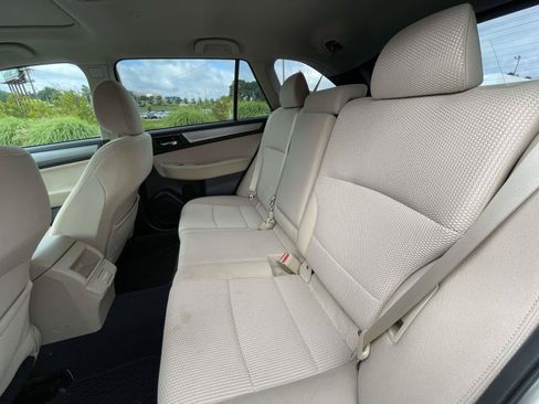 Used 2018 Subaru Outback 2.5i Premium AWD/4WD image 13