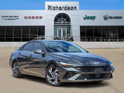 Used 2024 Hyundai Elantra SEL w/ Convenience Package