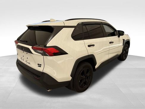 Used 2022 Toyota RAV4 XLE w/ Convenience Package AWD/4WD image 10