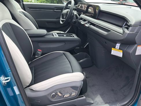 New 2026 Kia EV9 GT-Line AWD/4WD image 14
