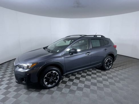 Certified 2023 Subaru Crosstrek 2.0i image 4