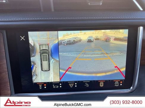 Used 2023 GMC Yukon Denali Ultimate image 17