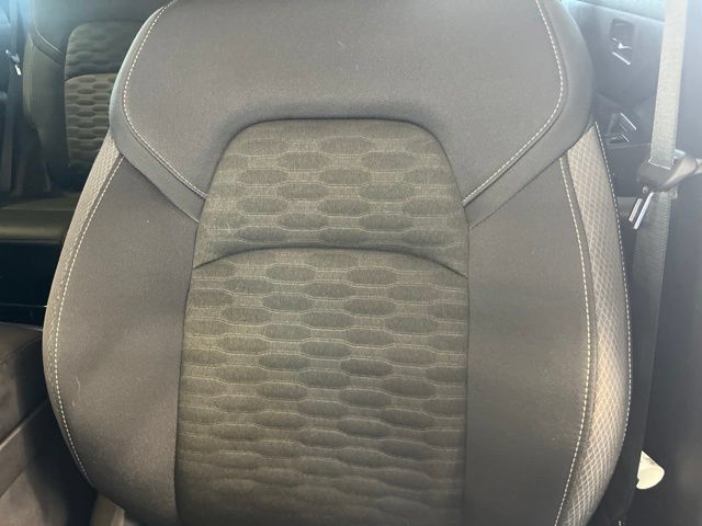 Certified 2025 Nissan Pathfinder SV FWD image 7