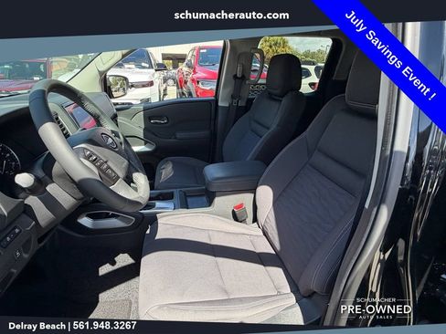 Used 2022 Nissan Frontier SV AWD/4WD image 10